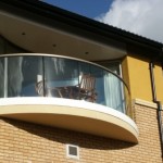 curved glass balcony